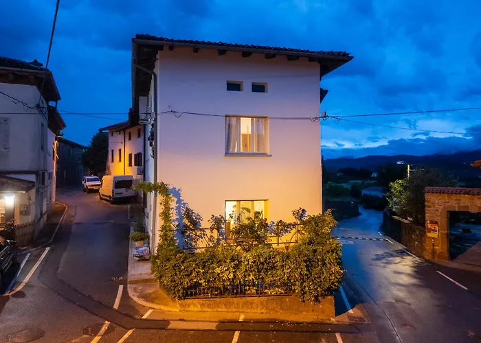 Bed and Breakfast Alma Art Dobrovo